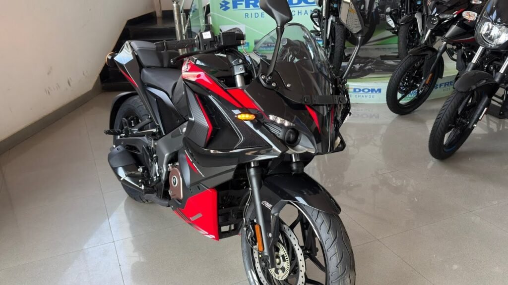 Bajaj Pulsar RS 200